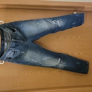 Judy Blue distressed skinny jean size 13/31
